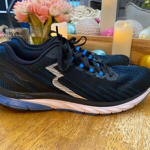 361 Degrees Strata 3 men's running shoes